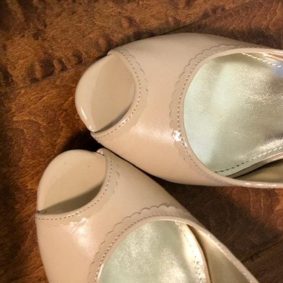 Anne Klein 9M Natural - Picture 5 of 5